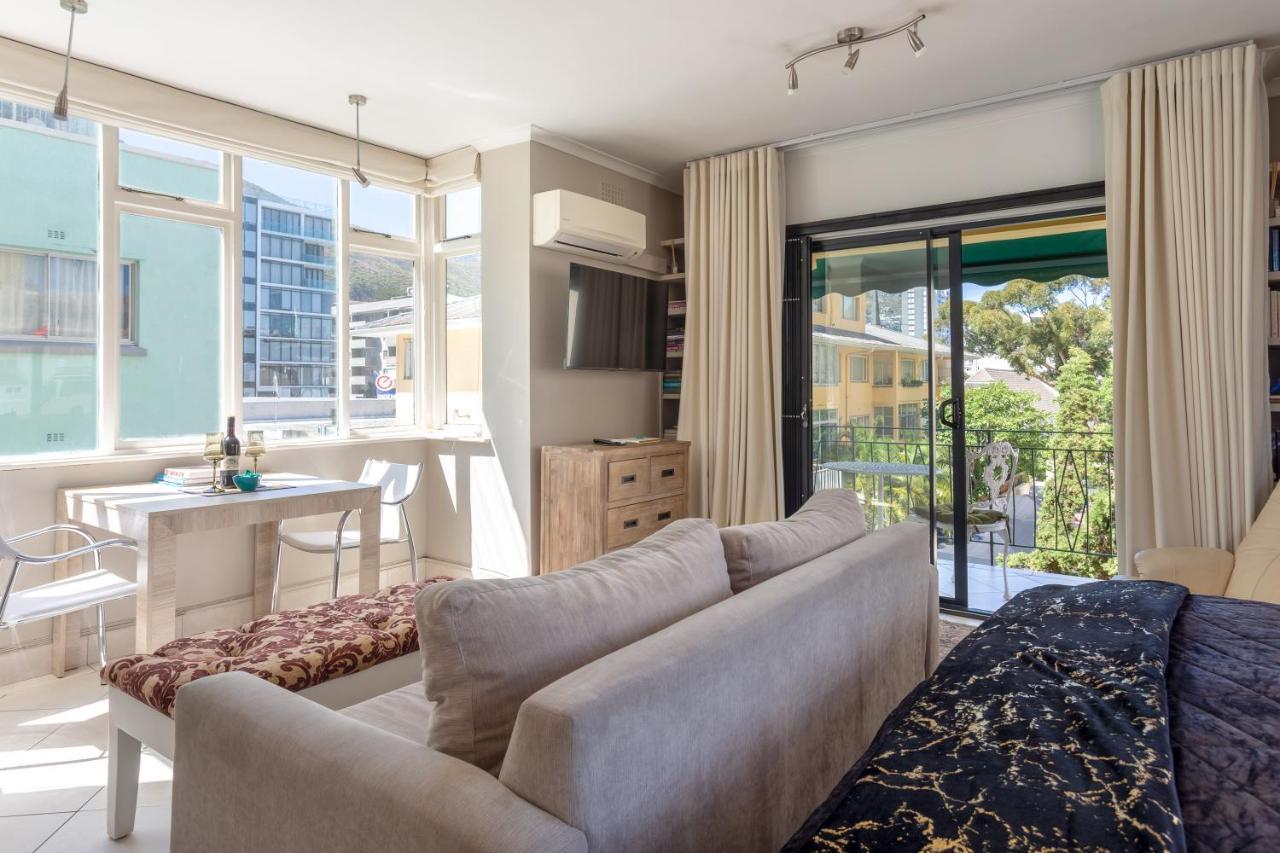 Cosy And Classy Sea Point Apartment ケープタウン エクステリア 写真
