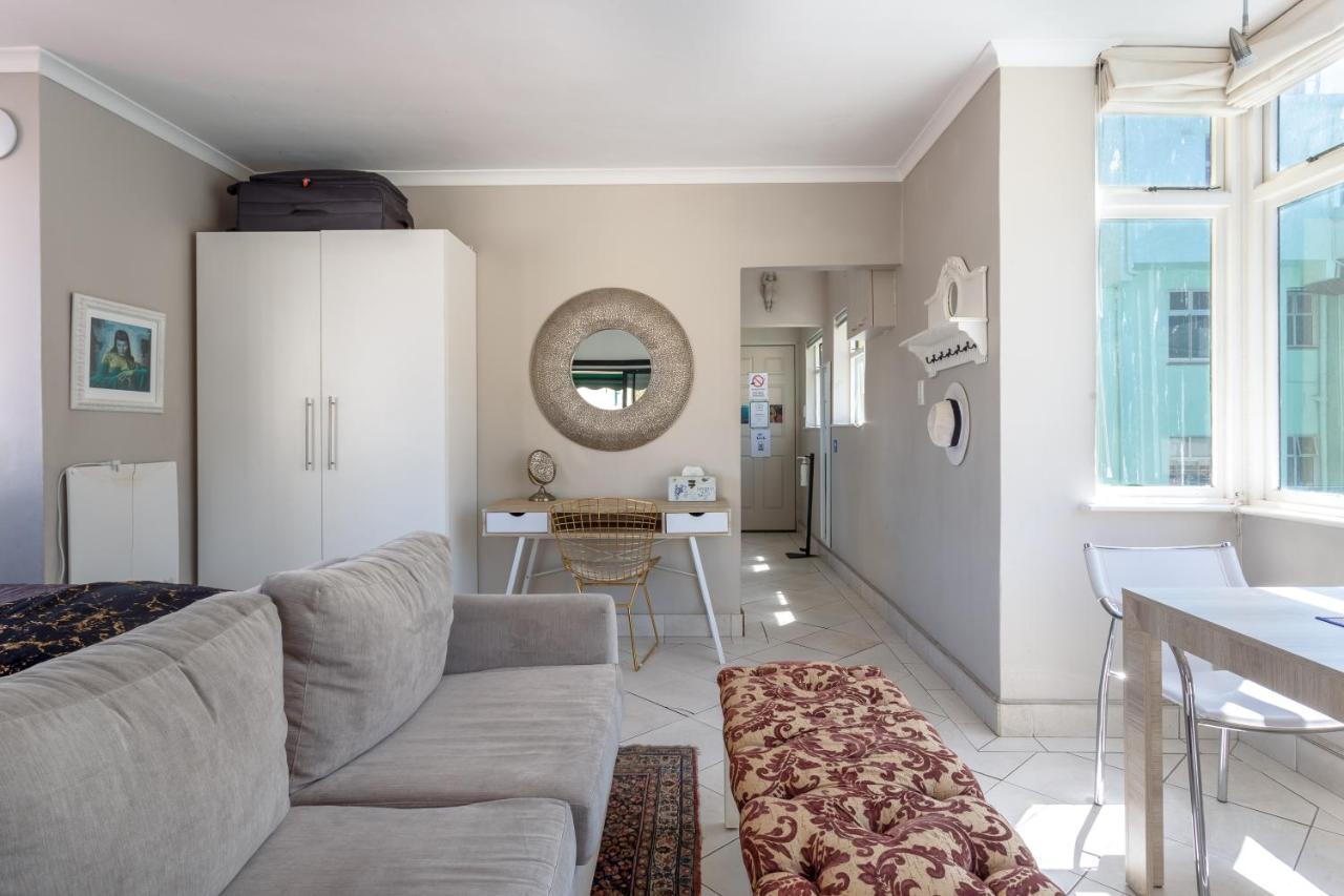 Cosy And Classy Sea Point Apartment ケープタウン エクステリア 写真