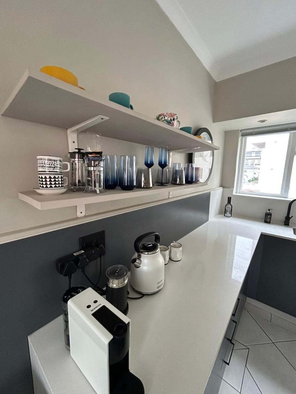 Cosy And Classy Sea Point Apartment ケープタウン エクステリア 写真